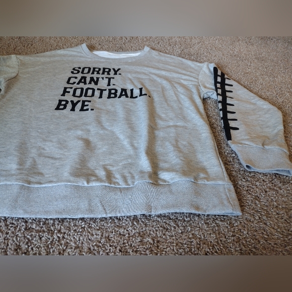 Football Tailgate Themed Gray Sweatshirt XL NWOT - Picture 10 of 11